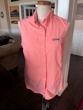 Columbia PFG sleeveless fishing shirt in soft orange, size L.
